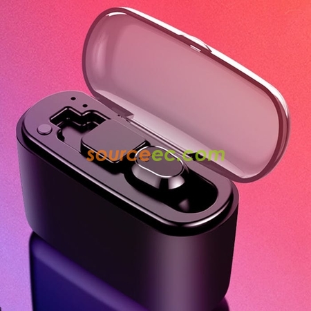 Customization Portable Earphone with Portable Charging (2200mAh) Promotional Products