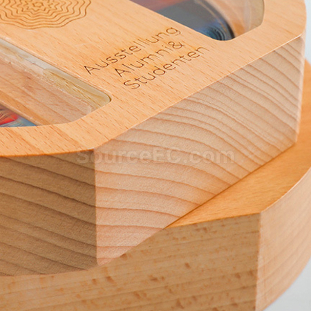 Customization Solid Wood Round Award Promotional Products