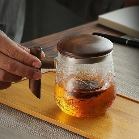 Customization High Borosilicate Glass Wooden Handle Mountain And Sea Texture Tea Cup Promotional Products