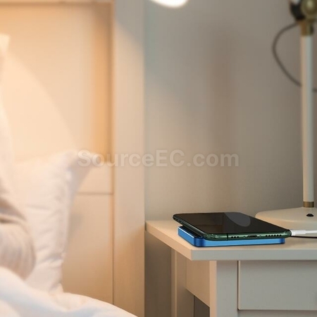 Customization Ultra-Thin Metal Desktop Wireless Charger Promotional Products