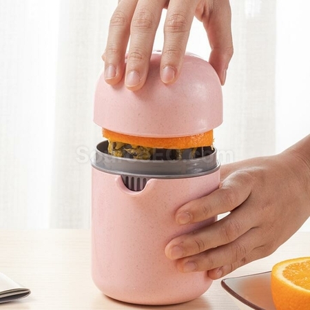 Customization Wheat Straw Manual Portable Juicing Cup Promotional Products