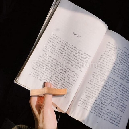 Customization One Hand Reading Wooden Thumb Bookmark Promotional Products