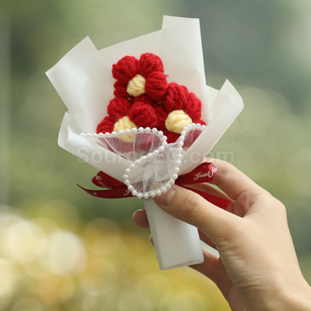 Customization Graduation season gift knitted bouquet Promotional Products