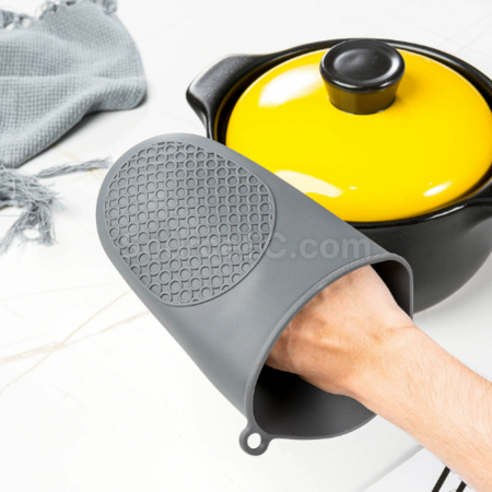 Customization Silicone insulated gloves Promotional Products