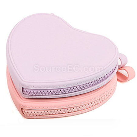 Customization Heart-Shaped Portable Waterproof Silicone Cosmetic Bag Promotional Products