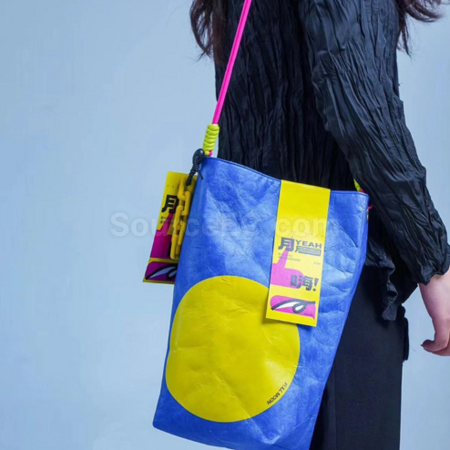 Customization Dopamine Dupont paper gift bag Promotional Products