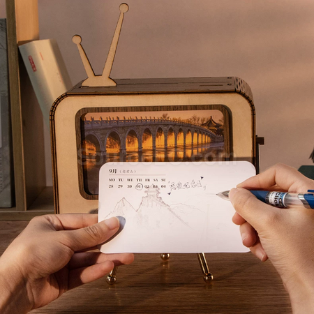 Customization Customizable hand-cranked TV calendar / photo album Promotional Products