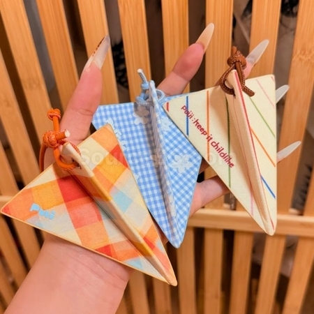 Customization Fabric Paper Plane Pendant Keychain Promotional Products